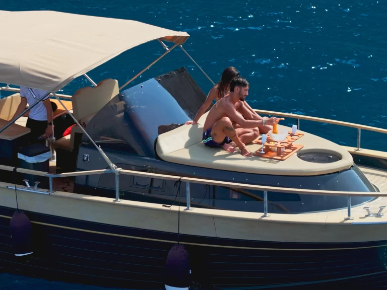 Location Bateau à moteur Nautica Esposito avec permis