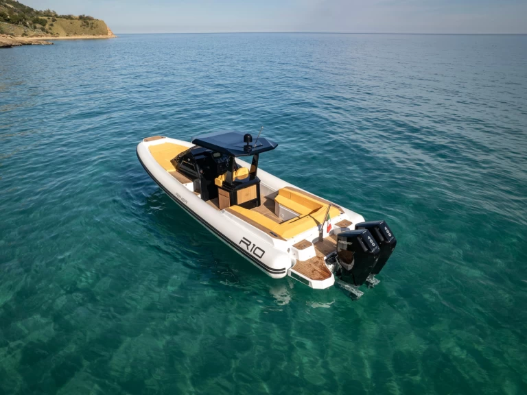 Renier R10 a louer à Port Mahon