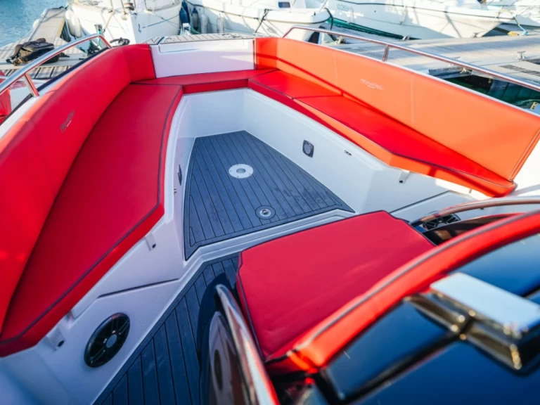 Prua al vento Jaguar 7.0 a louer à L'Herbaudière