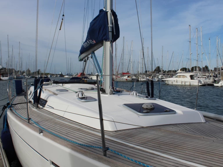 Location bateau Dufour Dufour 425 Grand Large à Arzon sur Samboat