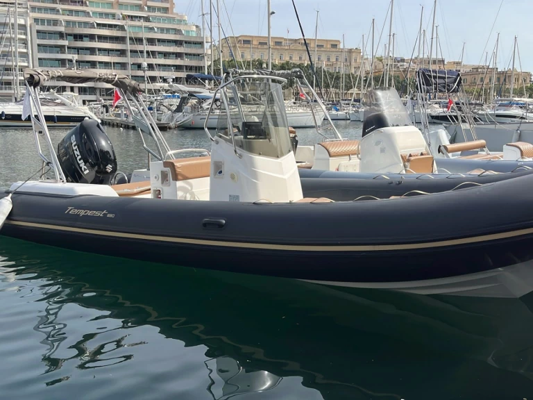 Location bateau Capelli Tempest 690 à Pietà sur Samboat