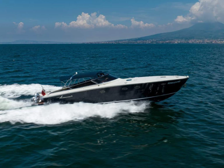 XL XL 50 Marine a louer à Capri