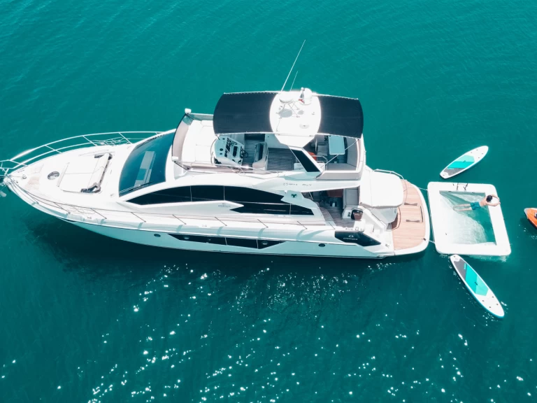 Yacht à louer à Ao Po au meilleur prix