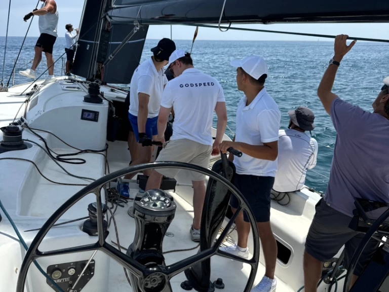 Location bateau Farr DK 52 à Puerto Sotogrande sur Samboat