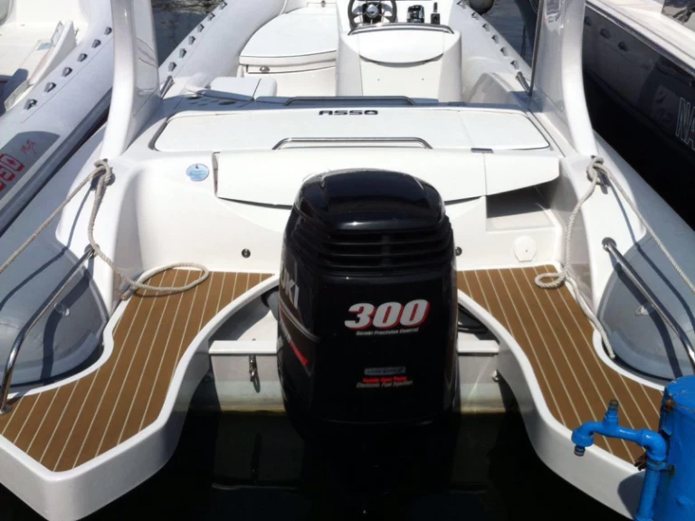 Asso CHARISMA PASSIONE a louer à Porto di Mergellina