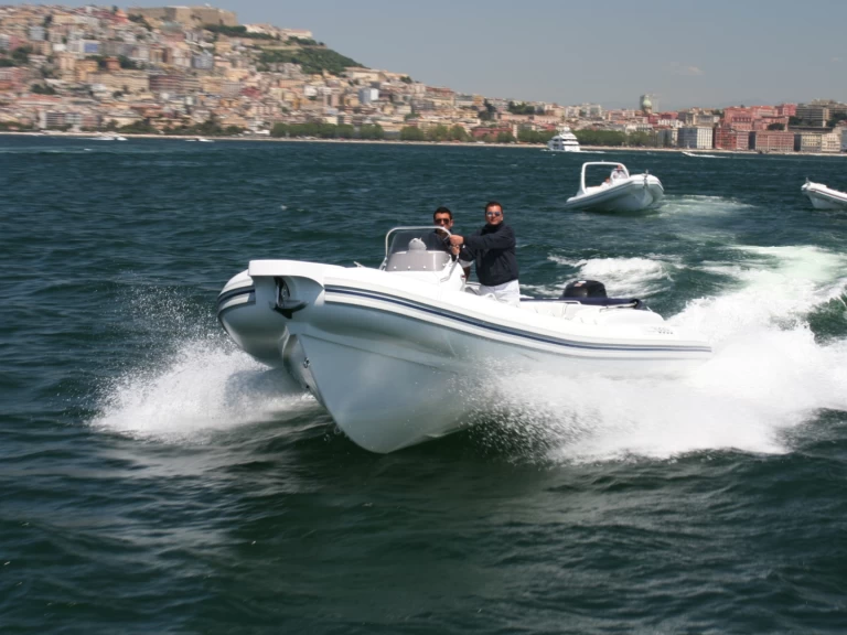 Location à Porto di Mergellina - Asso CHARISMA VAMOS sur SamBoat