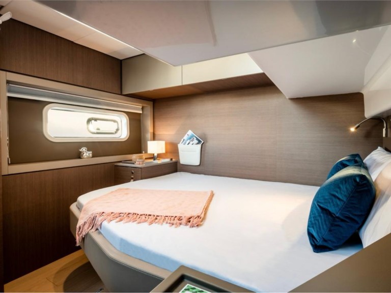 Location Catamaran BALI 4.6 4 CABINES avec permis