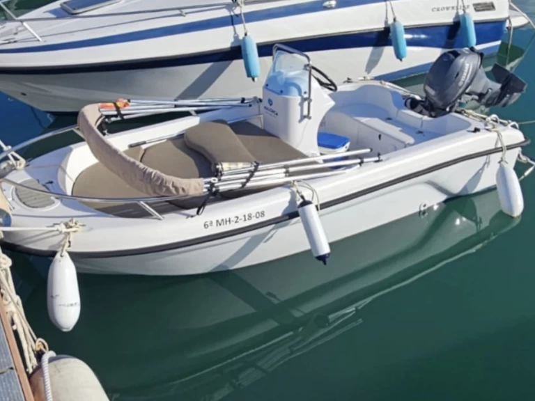 Location bateau Astec Astec 400 à Es Canutells sur Samboat