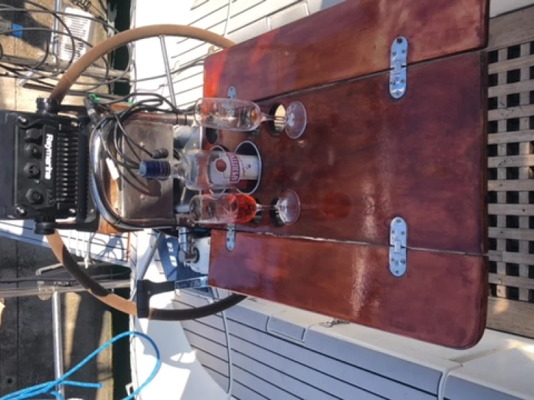 Jeanneau Sun Fizz a louer à Rome (Ville)