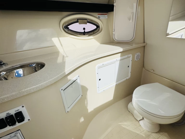 Location Bateau à moteur à Miami - Four Winns h310