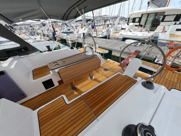Louer Voilier avec ou sans skipper Bavaria à Pirovac
