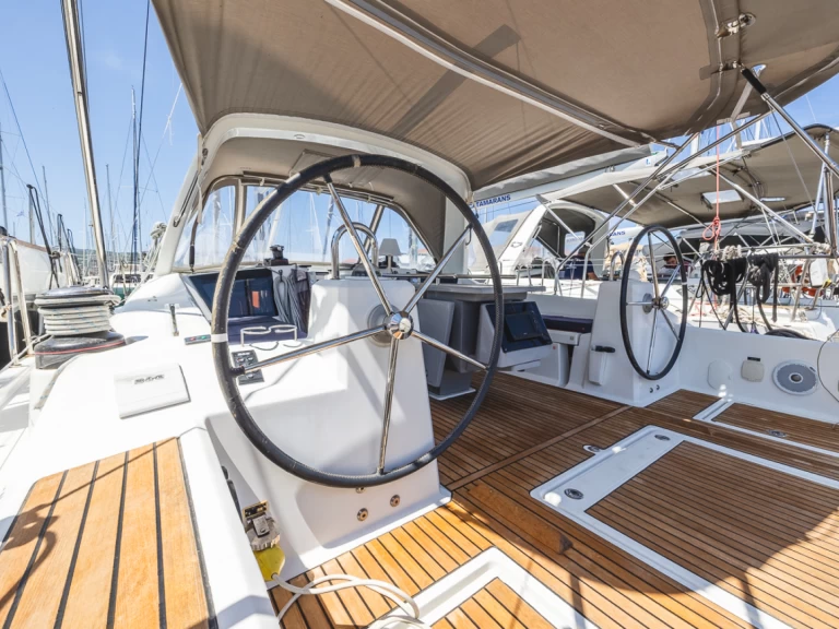 Bénéteau Oceanis 41.1 a louer à Lefkáda