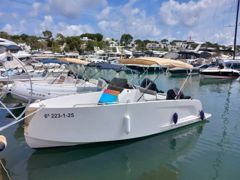 Location Bateau à moteur MAK BOATS avec permis