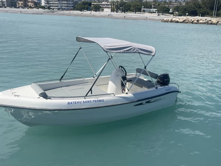 Louer Bateau à moteur avec ou sans skipper Karel à Saint-Laurent-du-Var