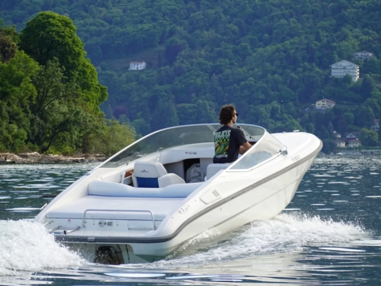 Location bateau Cranchi Start 21 à Stresa sur Samboat