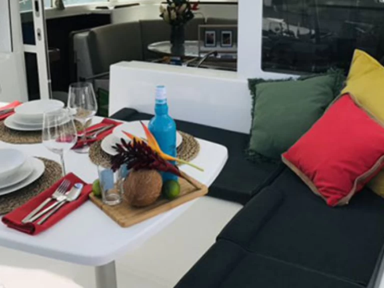 Louez un Bénéteau Lagoon 380 à Pointe-à-Pitre