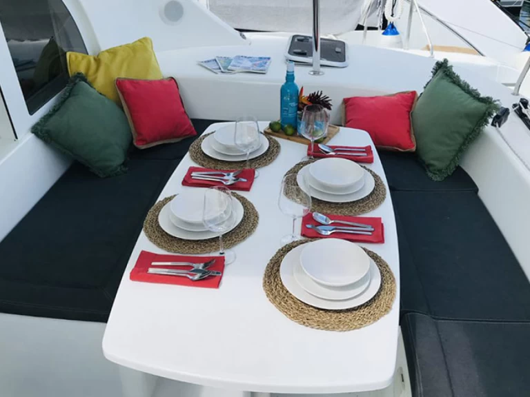 Location bateau Pointe-à-Pitre pas cher Lagoon 380