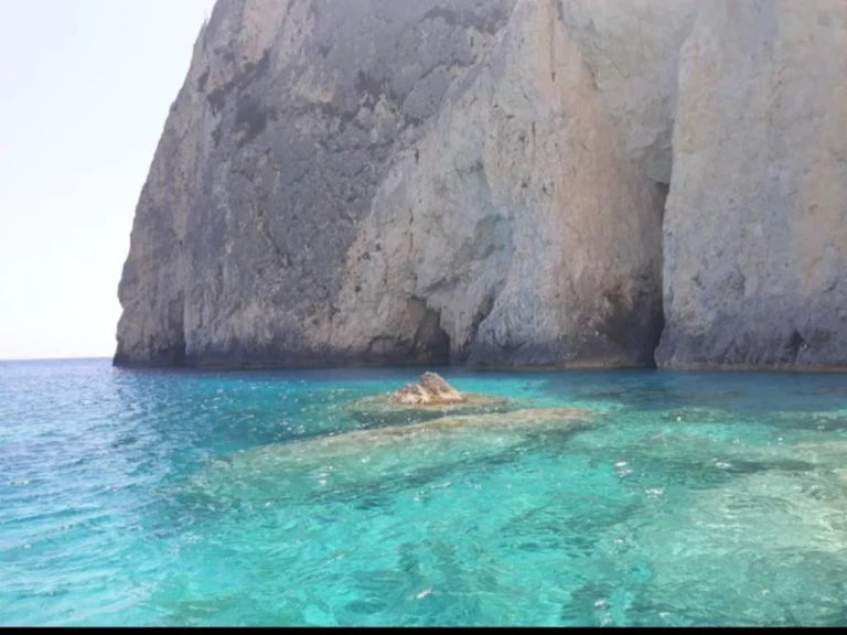 Louez un Ranieri Soverato 565 à Kerí