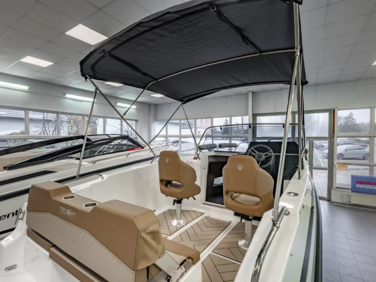 Louer Bateau à moteur avec ou sans skipper trident à Sant Antoni de Portmany