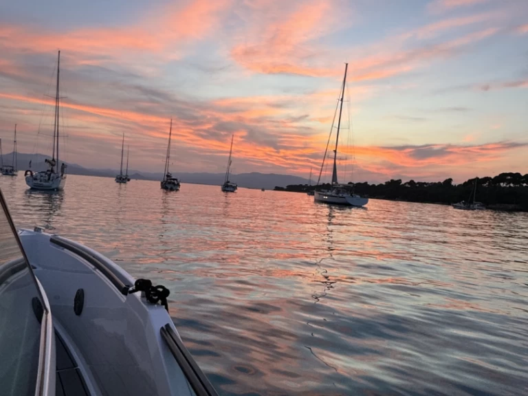 Louer Bateau à moteur avec ou sans skipper Saxdor à Port de la Rague