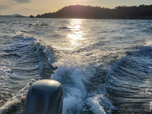 Louez un Pneumatiques  Apex A15 à Le Pradet