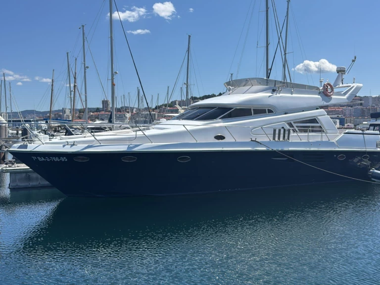 Location bateau Johnson Johnson 56 à Vigo sur Samboat