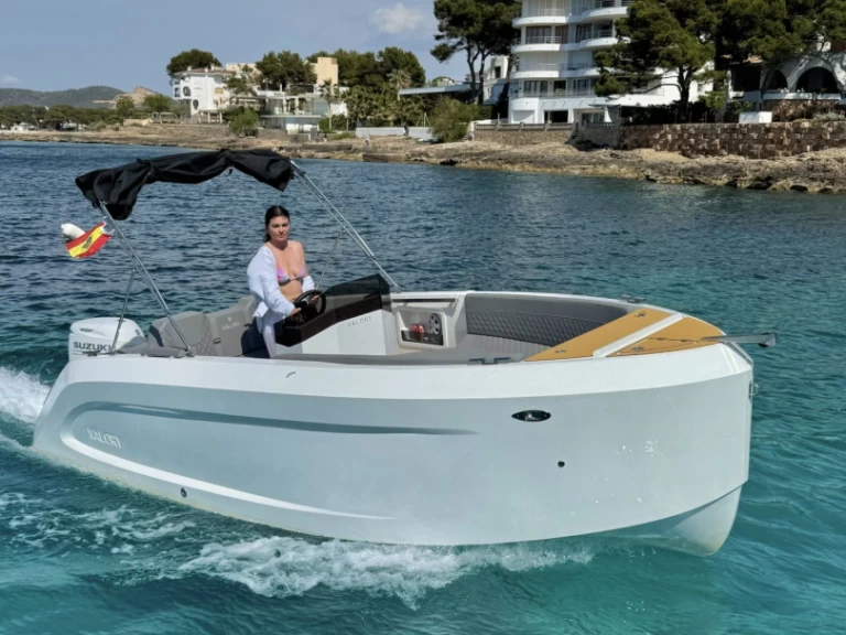 Bateau à moteur à louer à Palma de Majorque au meilleur prix