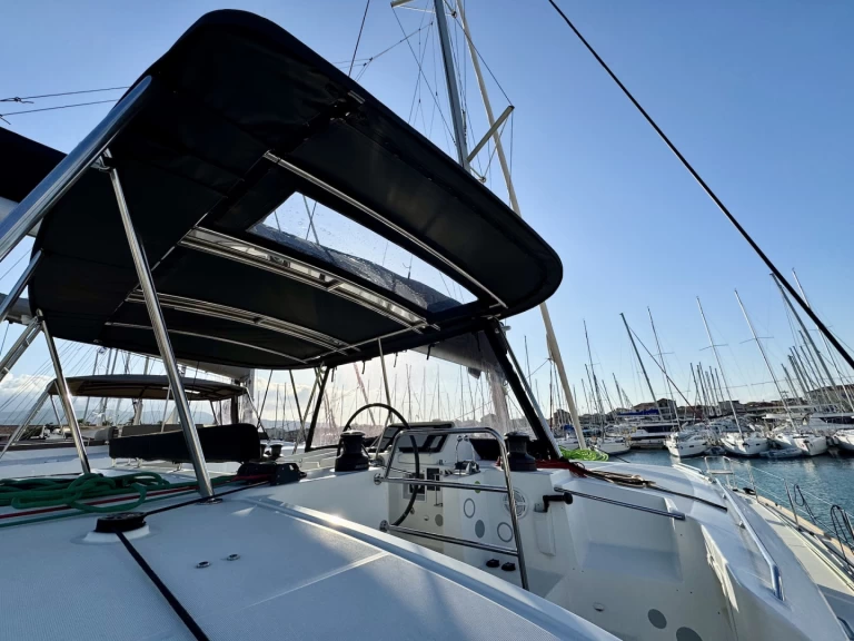 Catamaran à louer à Lefkáda au meilleur prix