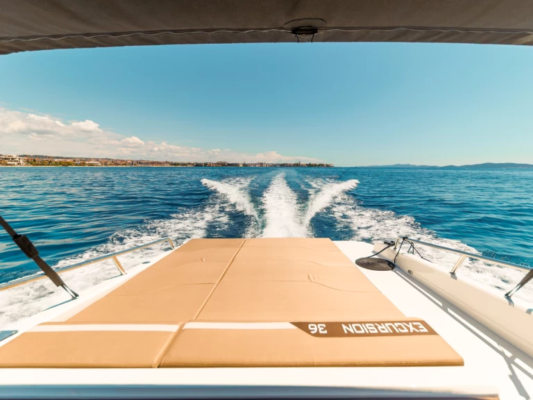 Location Bateau à moteur Mercan avec permis