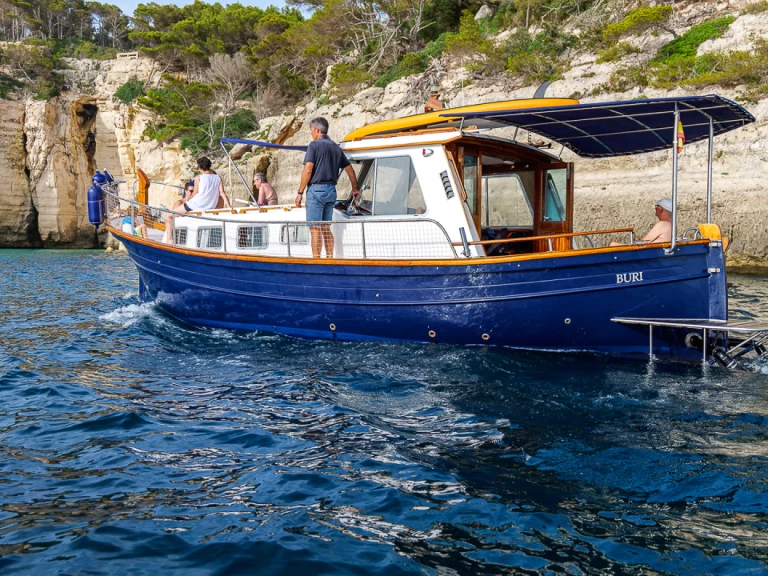 Louer Bateau à moteur avec ou sans skipper Myabca à Cala Galdana