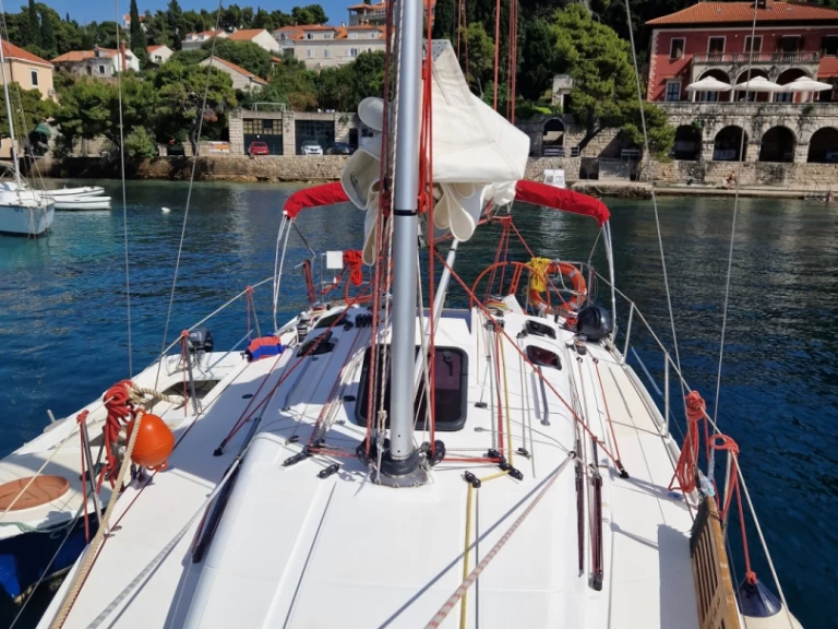 Elan Elan 350 Performance a louer à Cavtat