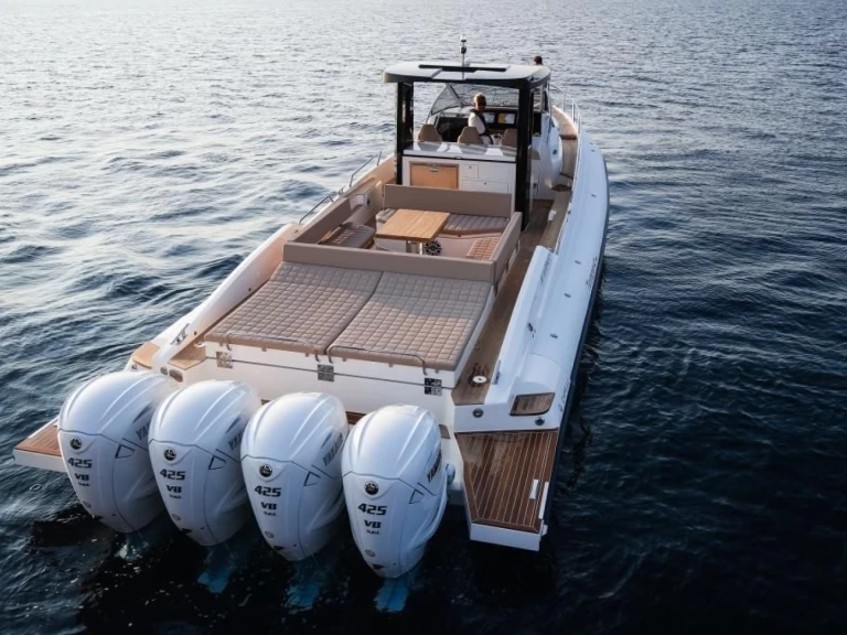 Location bateau Marine de Sant'Ambrogio pas cher Tempest 50