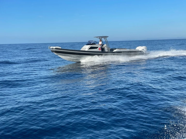 Location Semi-rigide Capelli avec permis