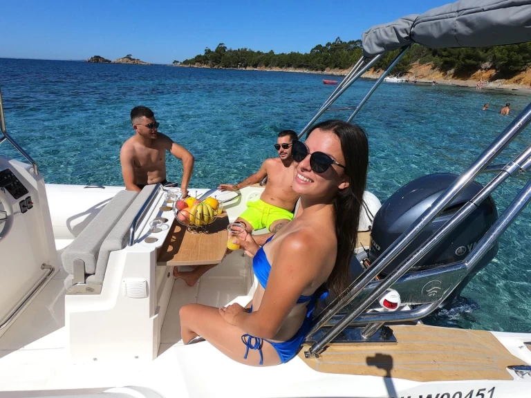 Location bateau Capelli Tempest 700 CUP à Marine de Sant'Ambrogio sur Samboat