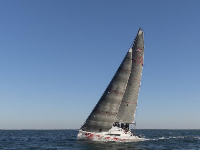 Location à Port-Haliguen - Jeanneau Sun Fast 3200 sur SamBoat
