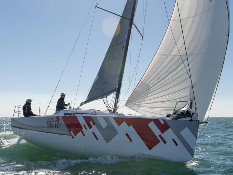 Location bateau Port-Haliguen pas cher Sun Fast 3200