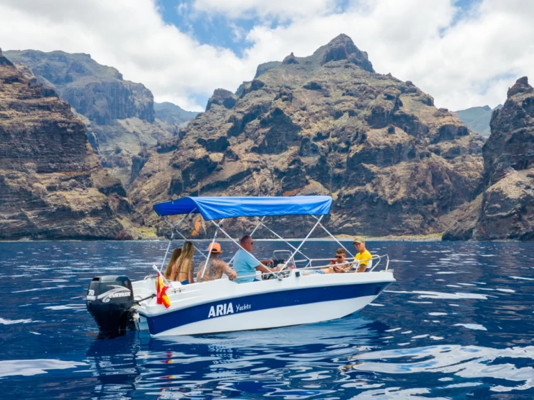 Location Bateau à moteur à Puerto de Los Cristianos - ARIA YACTS CINQUE 10 OPEN