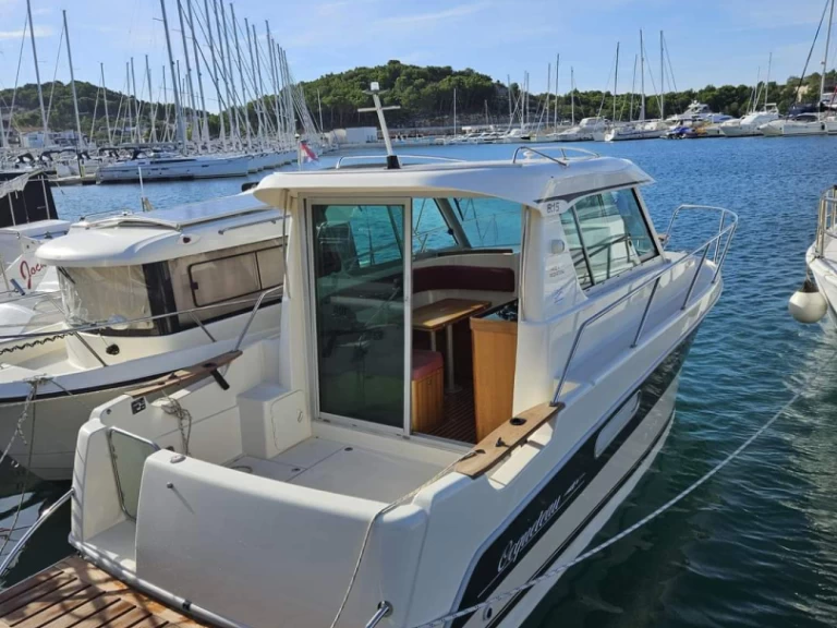 Louer Bateau à moteur avec ou sans skipper Ocqueteau à Drage
