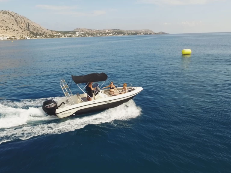 Louer Bateau à moteur avec ou sans skipper Poseidon à Lárdos