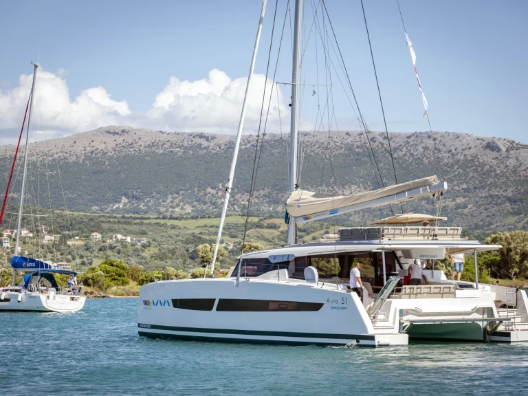 Location Catamaran à Lefkáda - Fountaine Pajot Aura 51