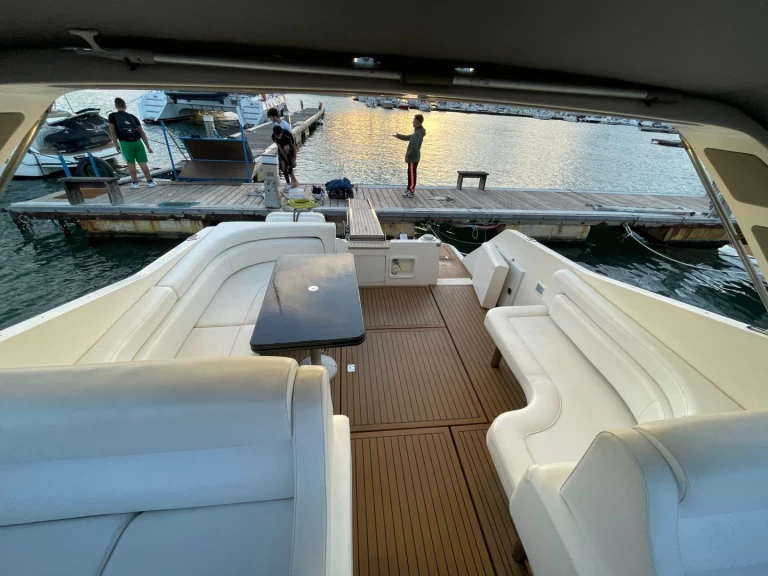 Location Bateau à moteur Cranchi avec permis