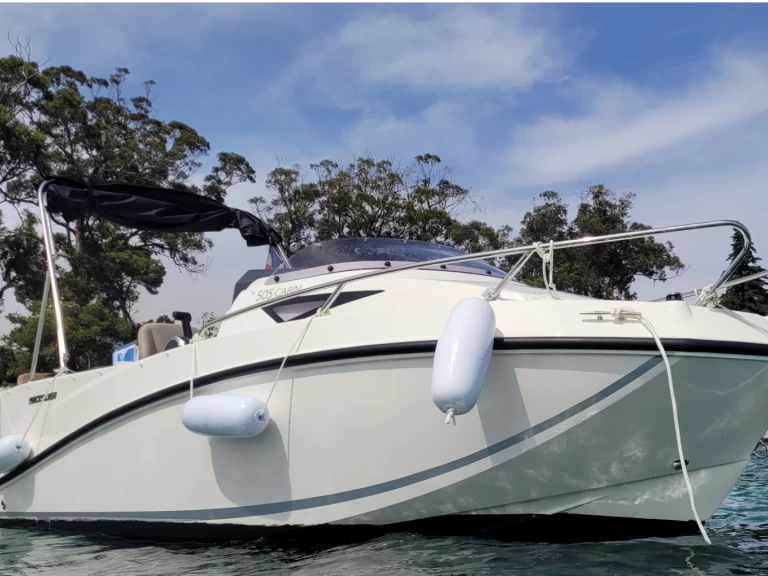 Location bateau Quicksilver Activ 505 Cabin à Cannes sur Samboat