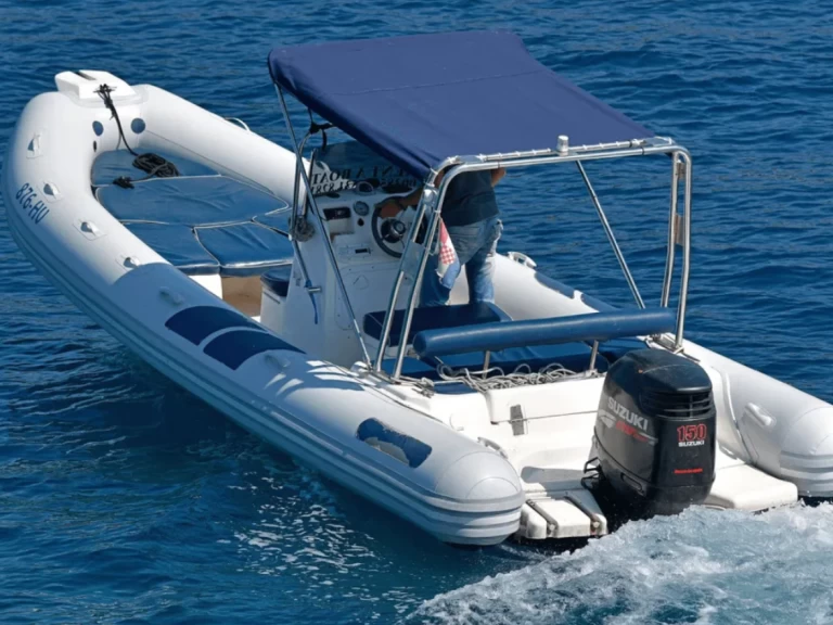 Location Semi-rigide à Hvar - Mariner Mariner 690