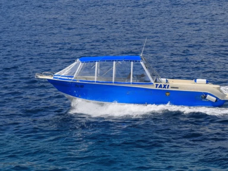 Location bateau Hvar pas cher Enzo