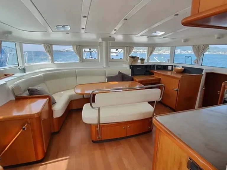 Lagoon Lagoon 440 a louer à Barcelone