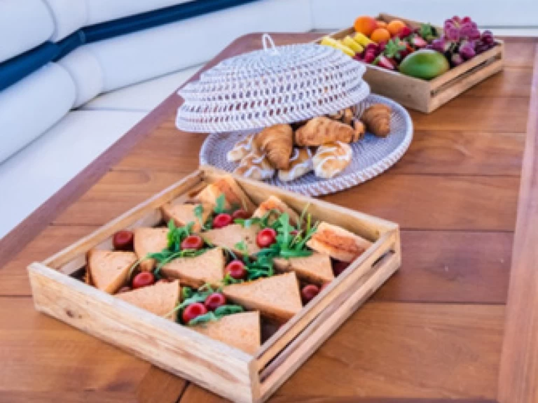 Location Yacht Mangusta avec permis