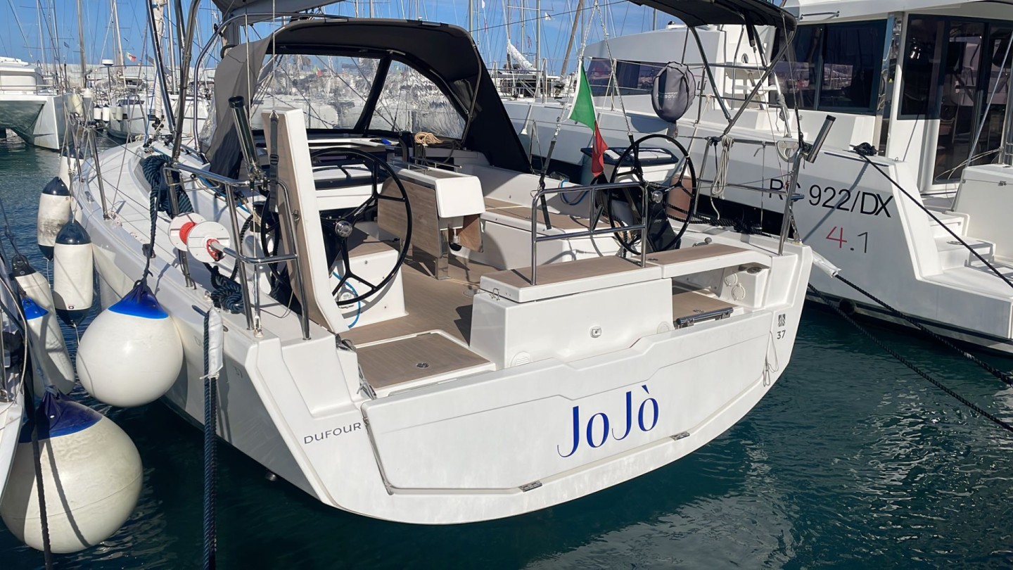 Dufour 37 eco solar sailboat charter in Capo d'Orlando, Italy