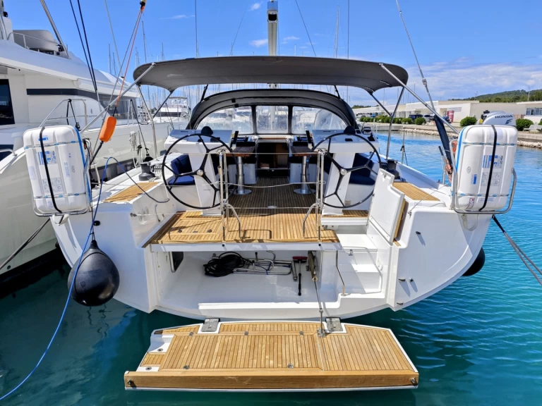 Location bateau Sukošan pas cher Hanse 548