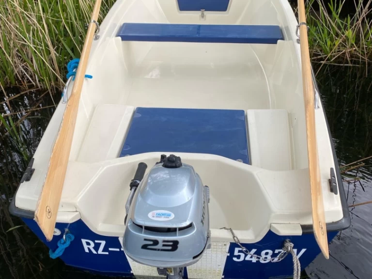 Péniche à louer à Waren (Müritz) au meilleur prix