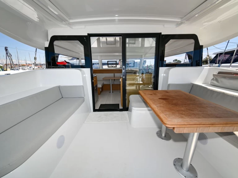 Excess Excess 11 a louer à Pula